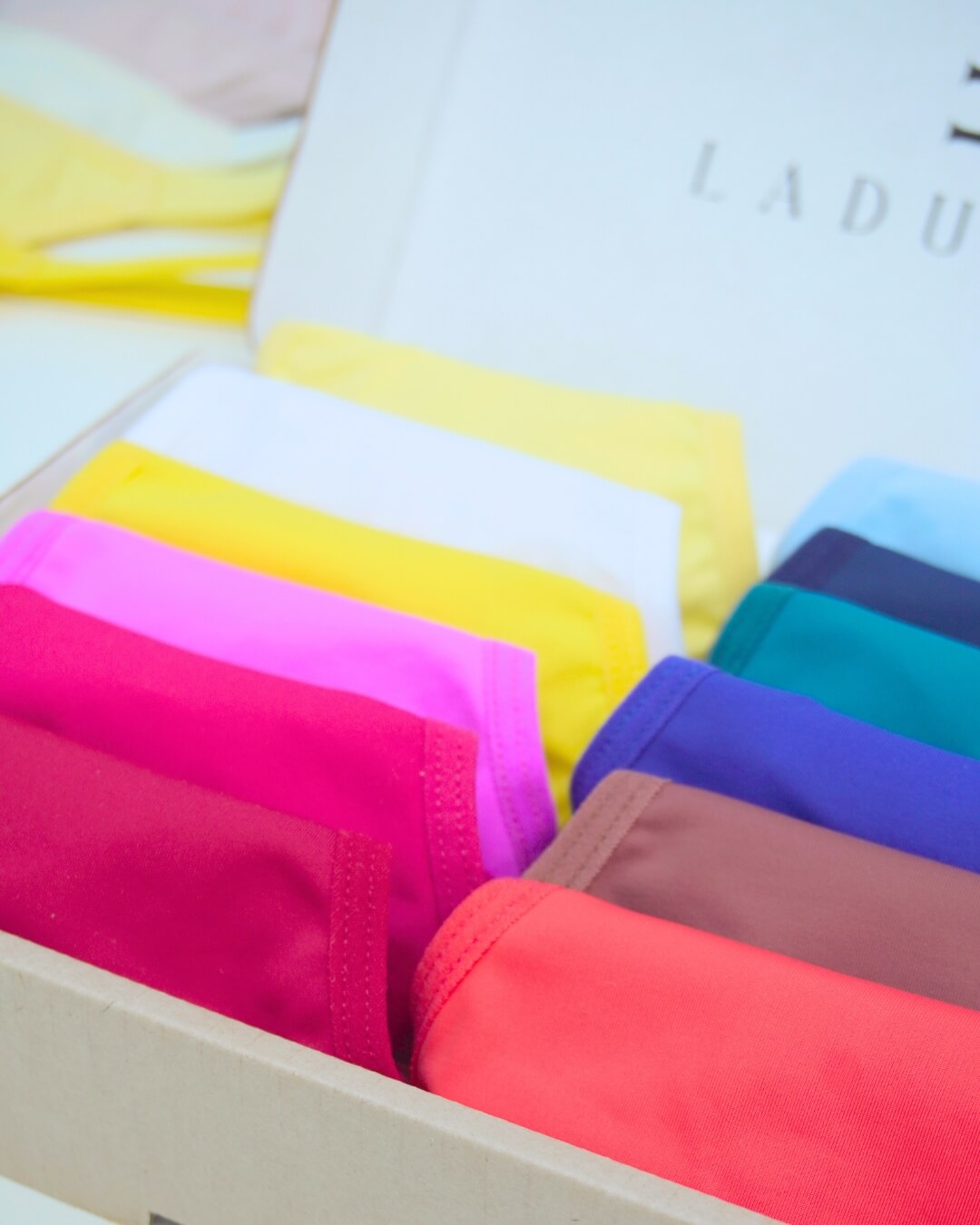 #WomensUnderwear  
#panties  
#LuxuryLingerie  
#SilkPanties  
#CottonPanties  
#MicrofiberPanties  
#BestPantiesEver  
#MostComfortablePanties  
#LuxuryUnderwear  
#FeminineIntimates  
#UnderwearBoutique
#ladurrie  
#ladurriemodaintima  
#ladurrieéconfiavel? 
