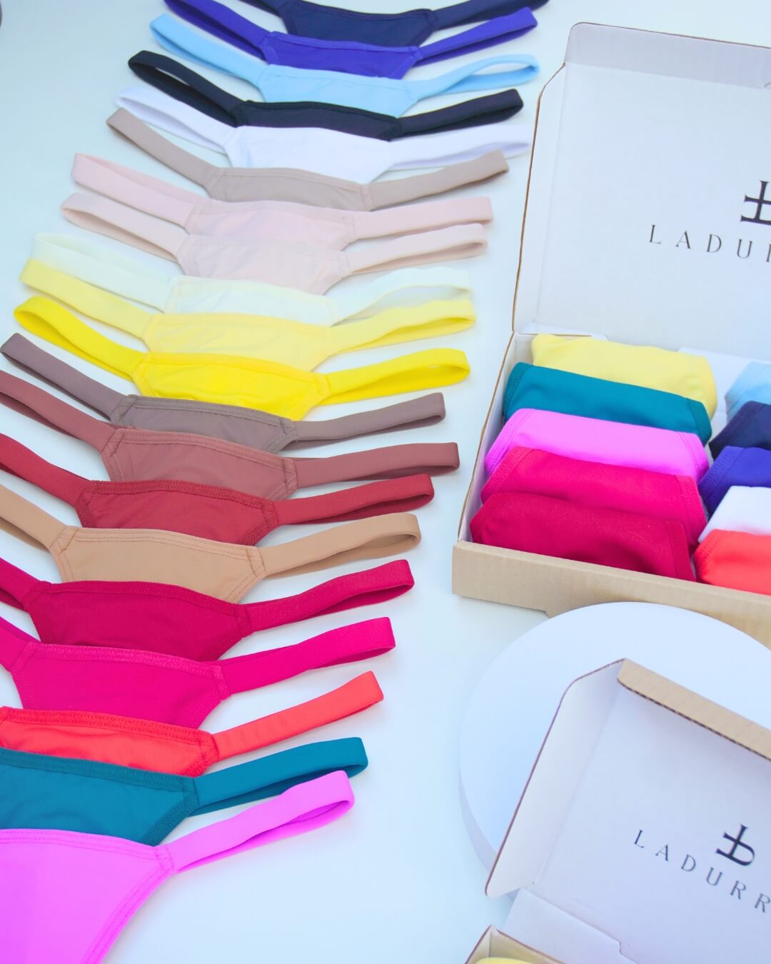 #WomensUnderwear  
#panties  
#LuxuryLingerie  
#SilkPanties  
#CottonPanties  
#MicrofiberPanties  
#BestPantiesEver  
#MostComfortablePanties  
#LuxuryUnderwear  
#FeminineIntimates  
#UnderwearBoutique
#ladurrie  
#ladurriemodaintima  
#ladurrieéconfiavel? 
